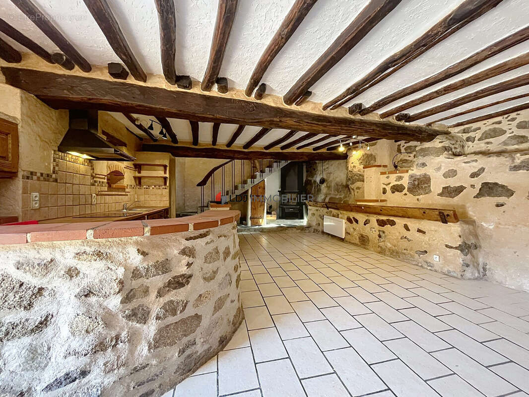 Maison 138 m² à Mosset  - photo 9