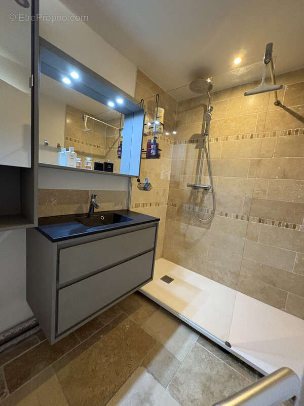 Appartement à OULLINS