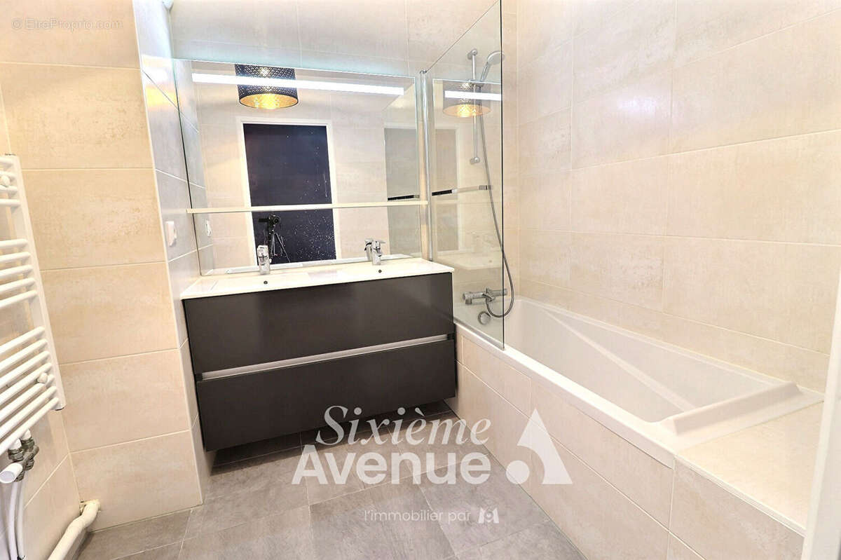Appartement à CHAVILLE