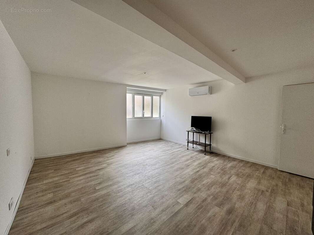 Photo 5 - Maison à SAINT-HILAIRE-DE-LA-NOAILLE