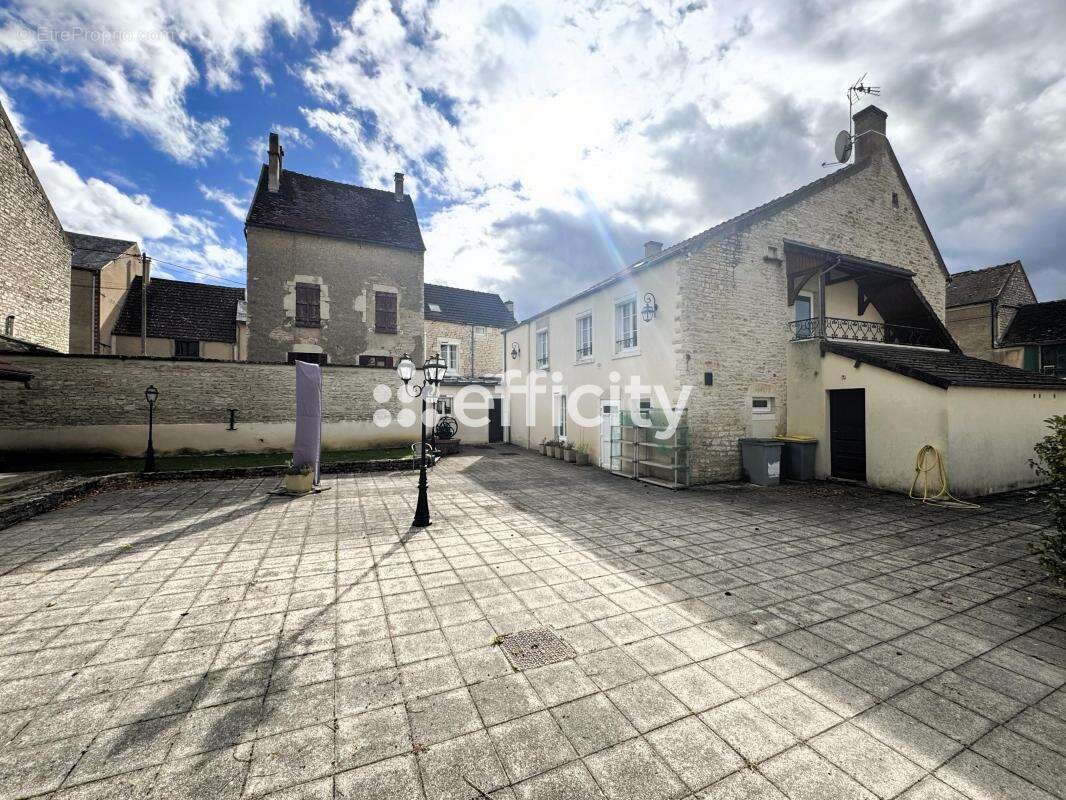 Maison à ARCY-SUR-CURE