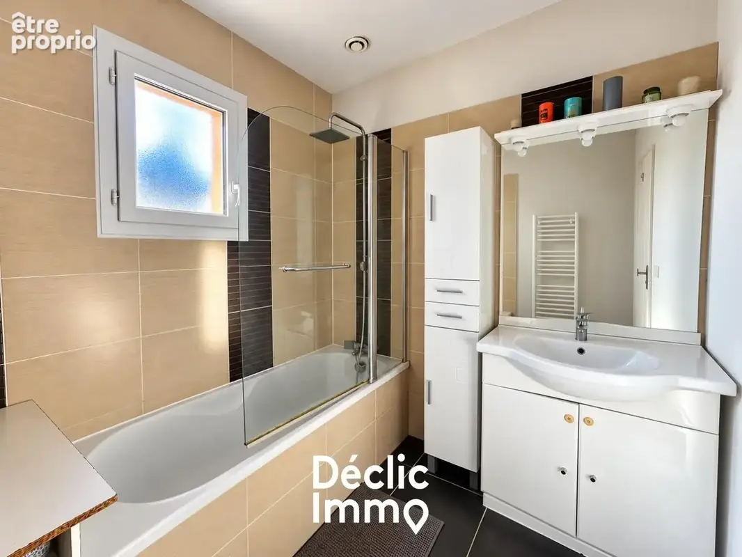 SAINT-ANDRÉ-DE-SANGONIS  Maison 4 pièces de 75 m² avec garage, piscine et panneaux solaires - photo 9