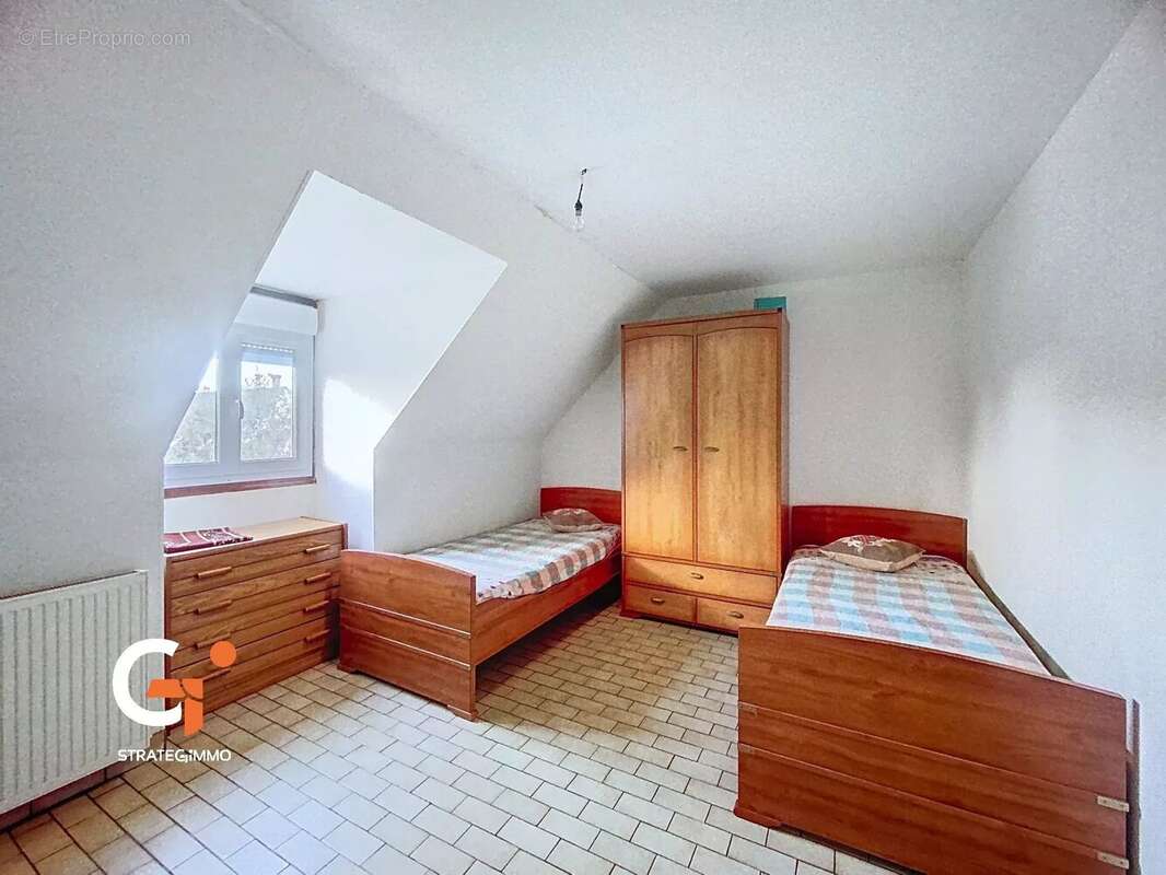 Maison à SAINT-ETIENNE-DU-ROUVRAY