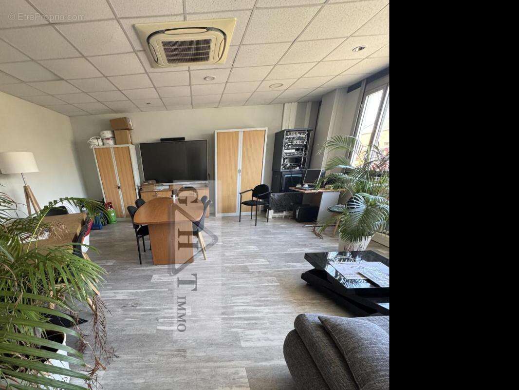 À vendre entrepôt/bureaux de 265m²à vitry-sur-seine - photo 6