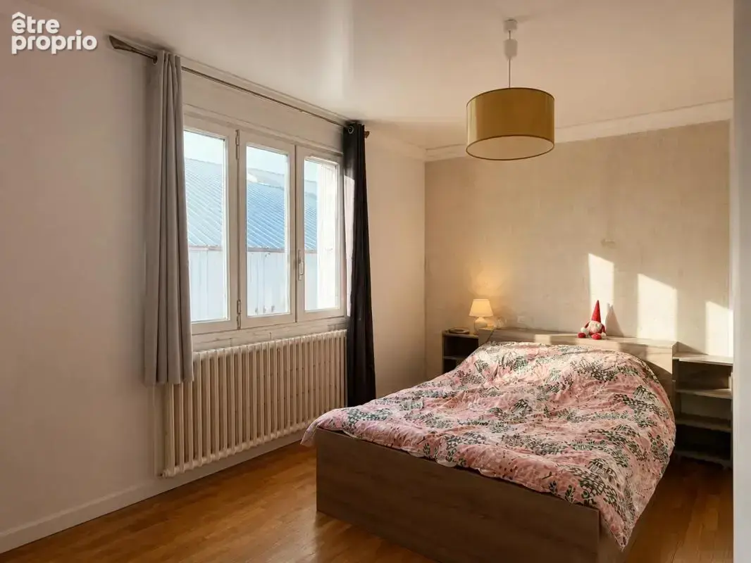 Maison de 6 pièces de 120 m² à Loudéac - photo 11