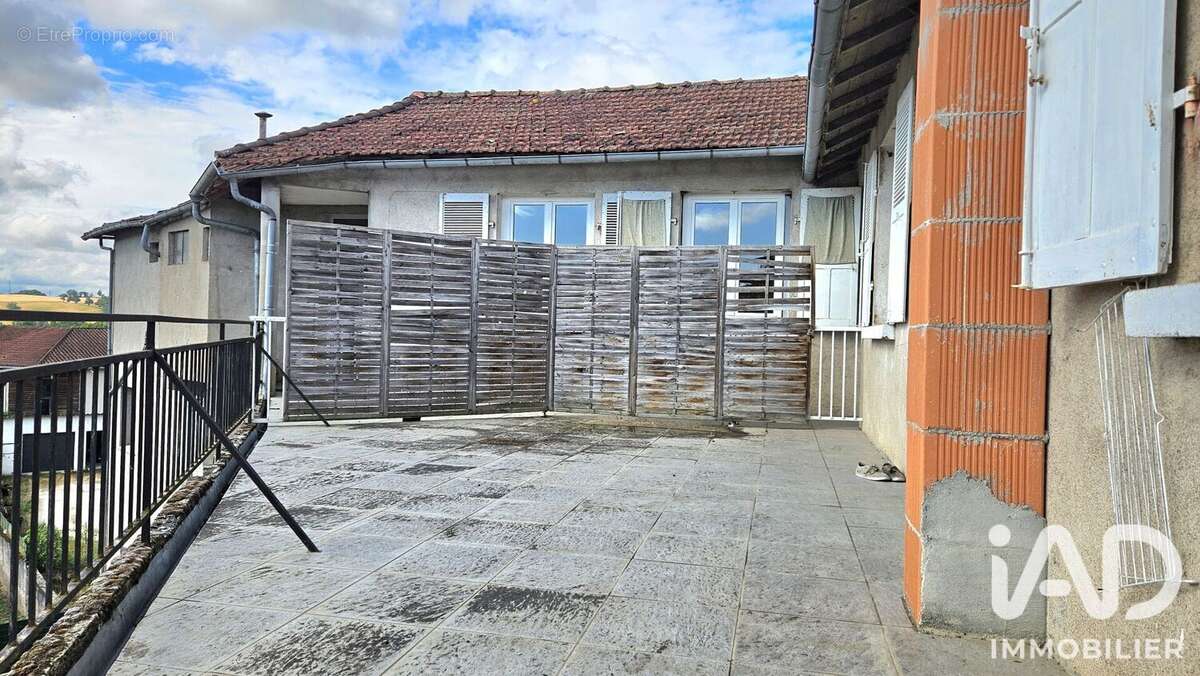 Appartement 206 m² à Maurs  - photo 8