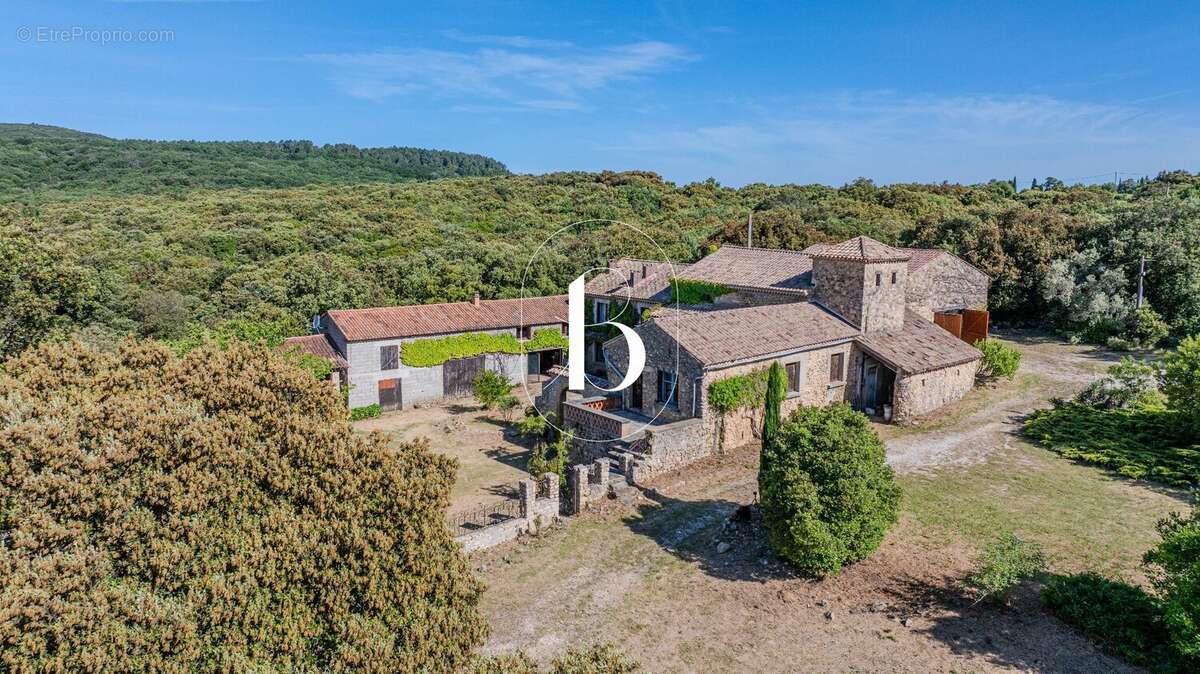 Maison à GOUDARGUES