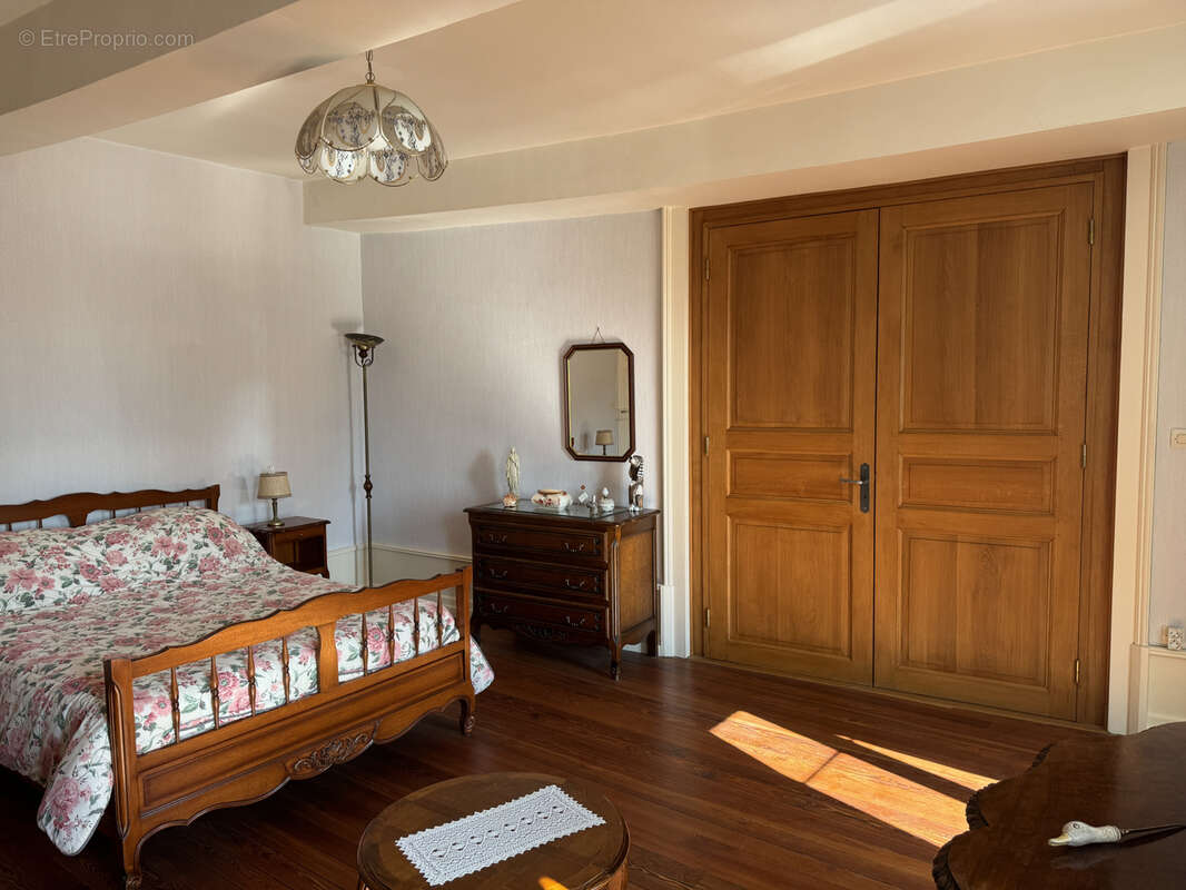Appartement à CORBIGNY