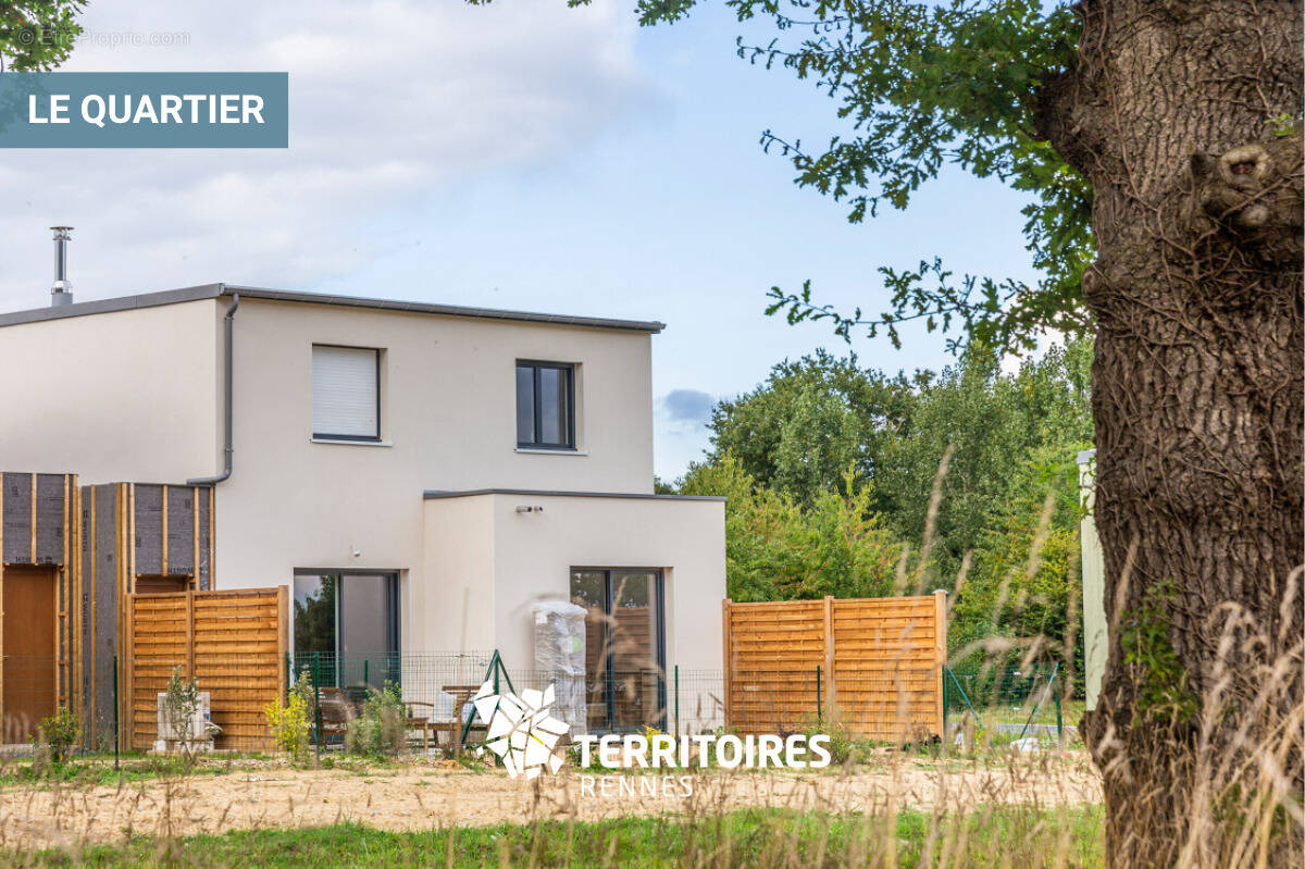 Terrain à LA CHAPELLE-THOUARAULT
