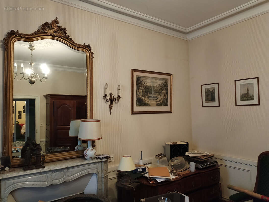 Maison à LOUVIGNE-DU-DESERT