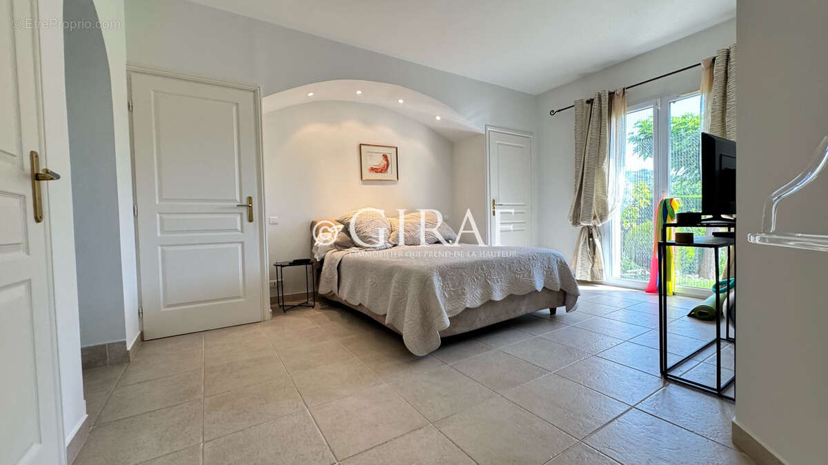 Maison à LA COLLE-SUR-LOUP