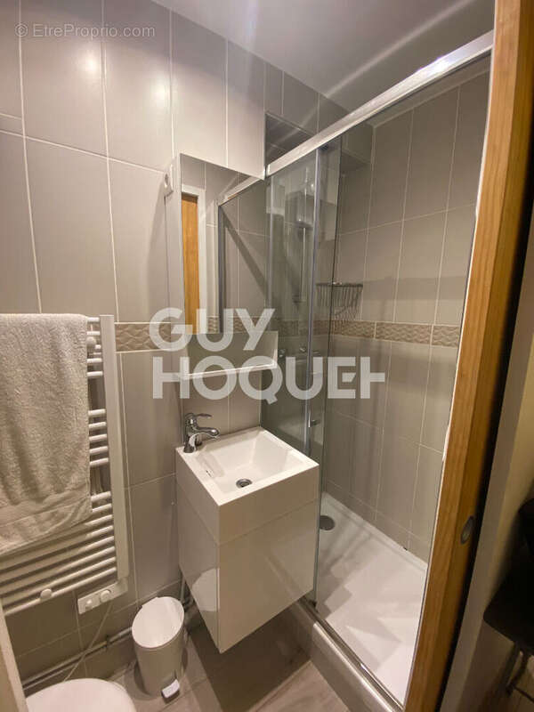 Appartement à PARIS-2E