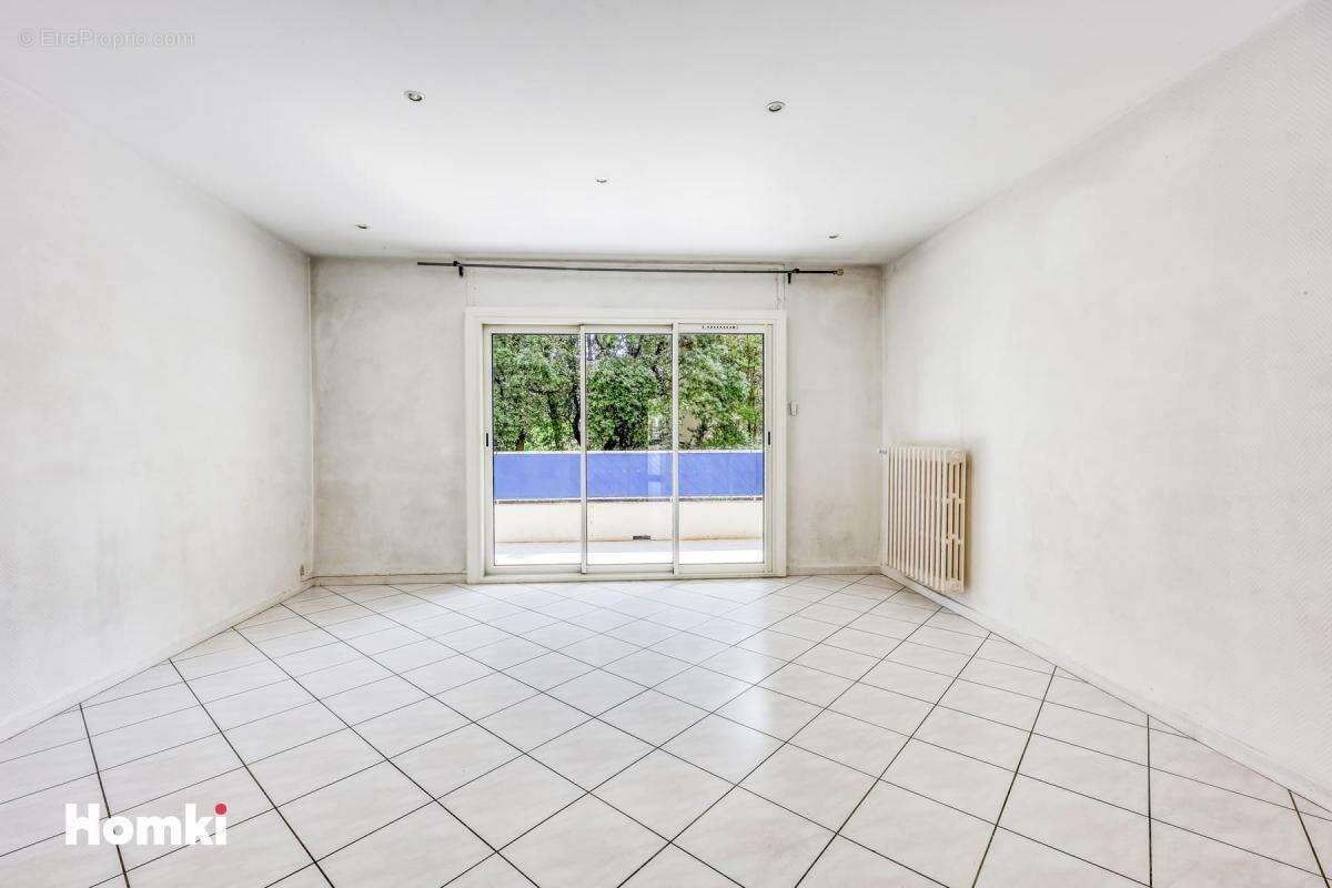 A vendre ! Appartement T3 de 67 m² - terrasse - à Toulon 83000, Avenue Edouard Latil - Aguillon - 83000 Toulon - photo 4