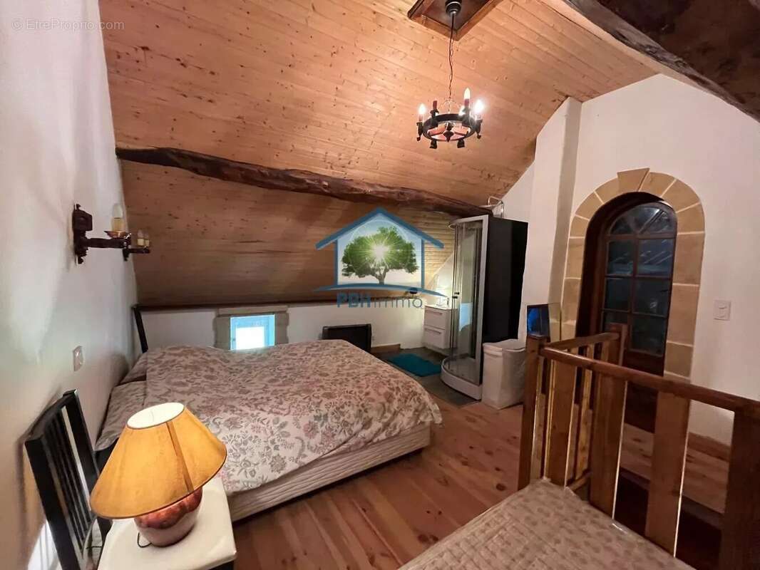 Maison à MONTALIEU-VERCIEU