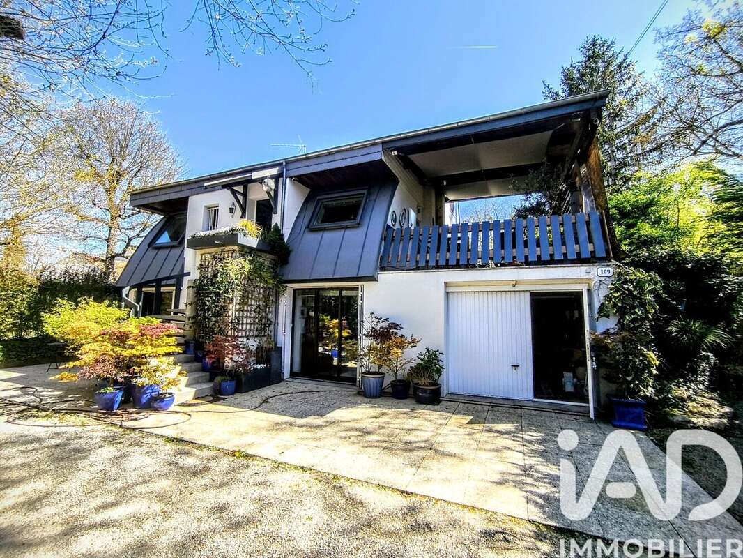 Photo 2 - Maison à SAINTRY-SUR-SEINE