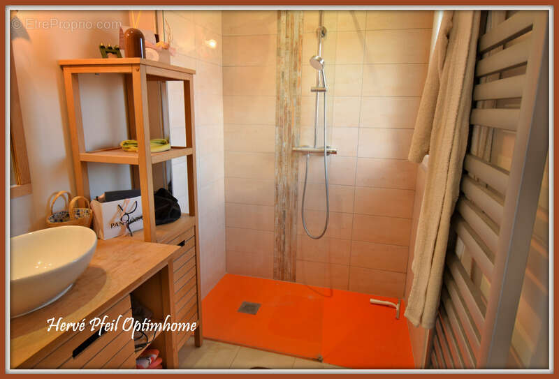 Maison à SAINT-SIMEON-DE-BRESSIEUX