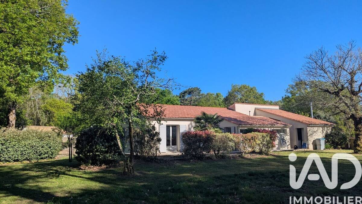 Photo 1 - Maison à BREUILLET