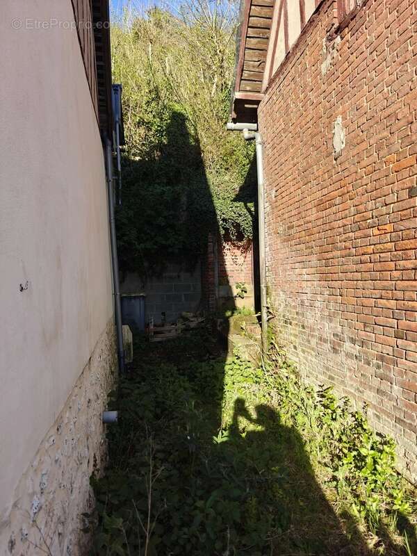 Maison à NASSANDRES