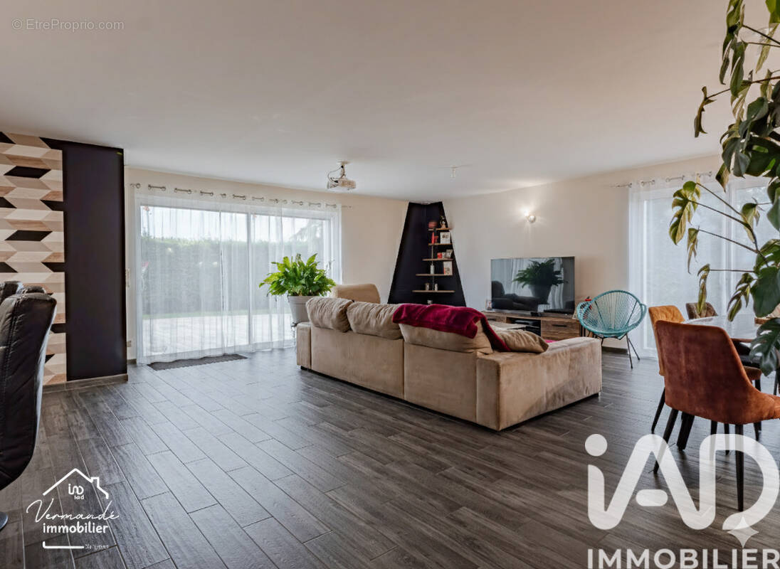 Photo 1 - Maison à NUAILLE-D'AUNIS