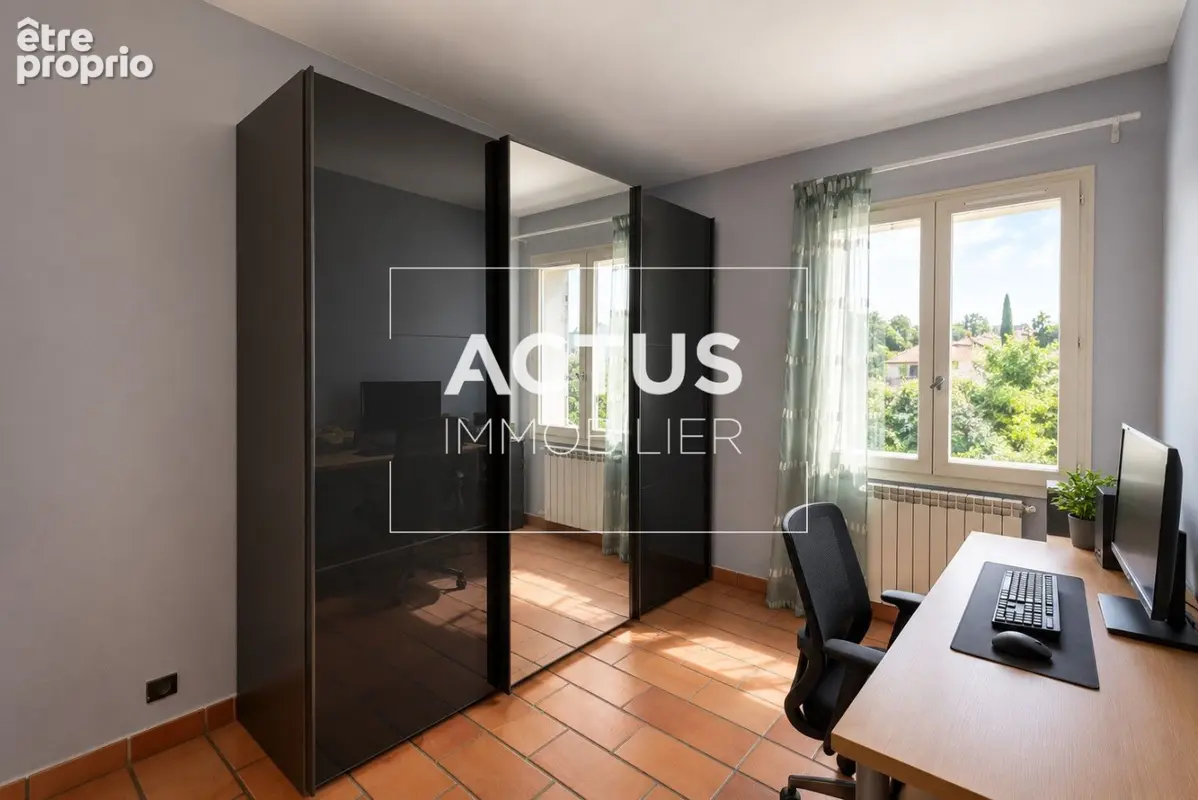 Maison 7 pièces 149 m² à vendre à Salon-De-Provence (13300) - photo 7