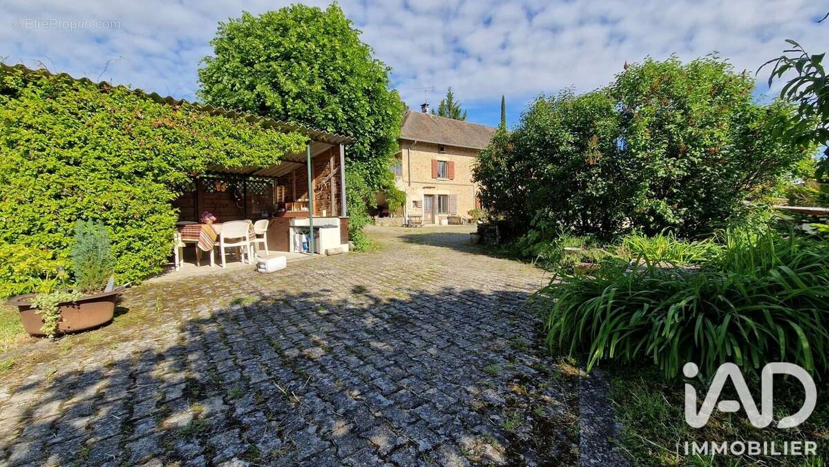 Maison 105 m² à Moras  - photo 4