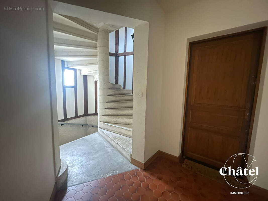 Appartement  SENLIS centre ville 72 m2 - photo 12