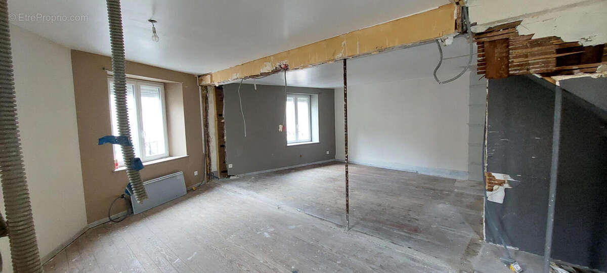 20260220_151237 - Appartement à REMIREMONT
