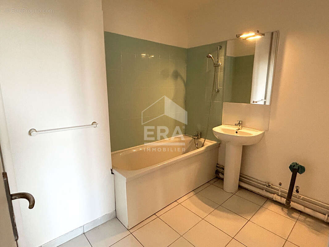 Appartement à MONS-EN-BAROEUL