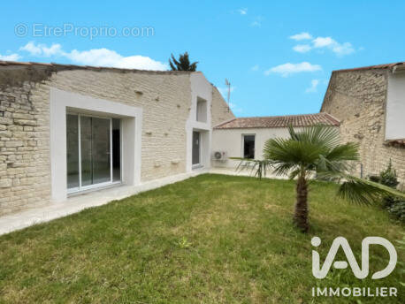 Photo 1 - Maison à SAINT-CHRISTOPHE