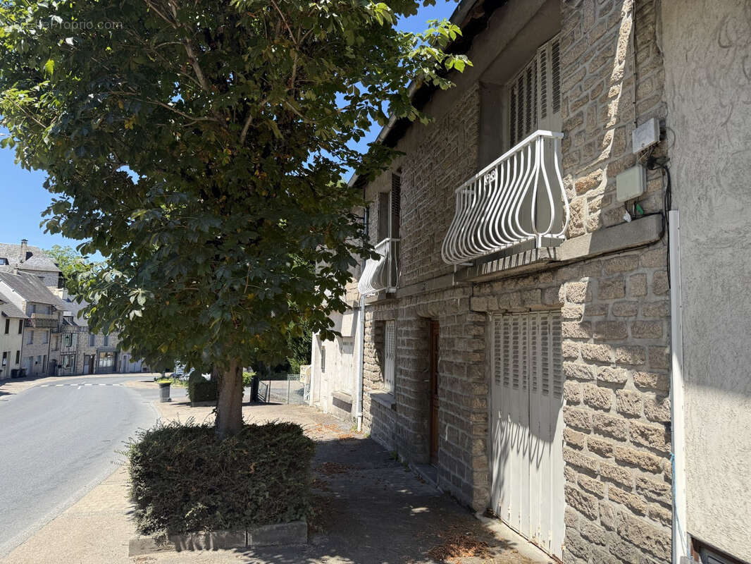 Appartement à UZERCHE