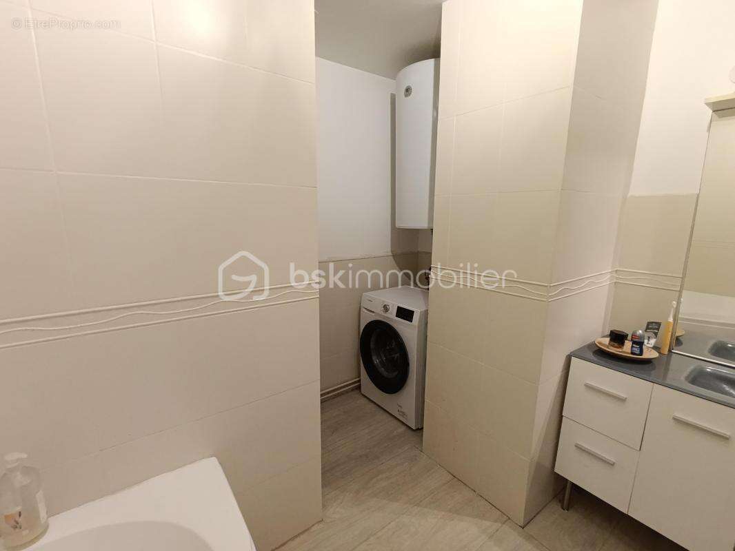 Appartement à LA MURETTE