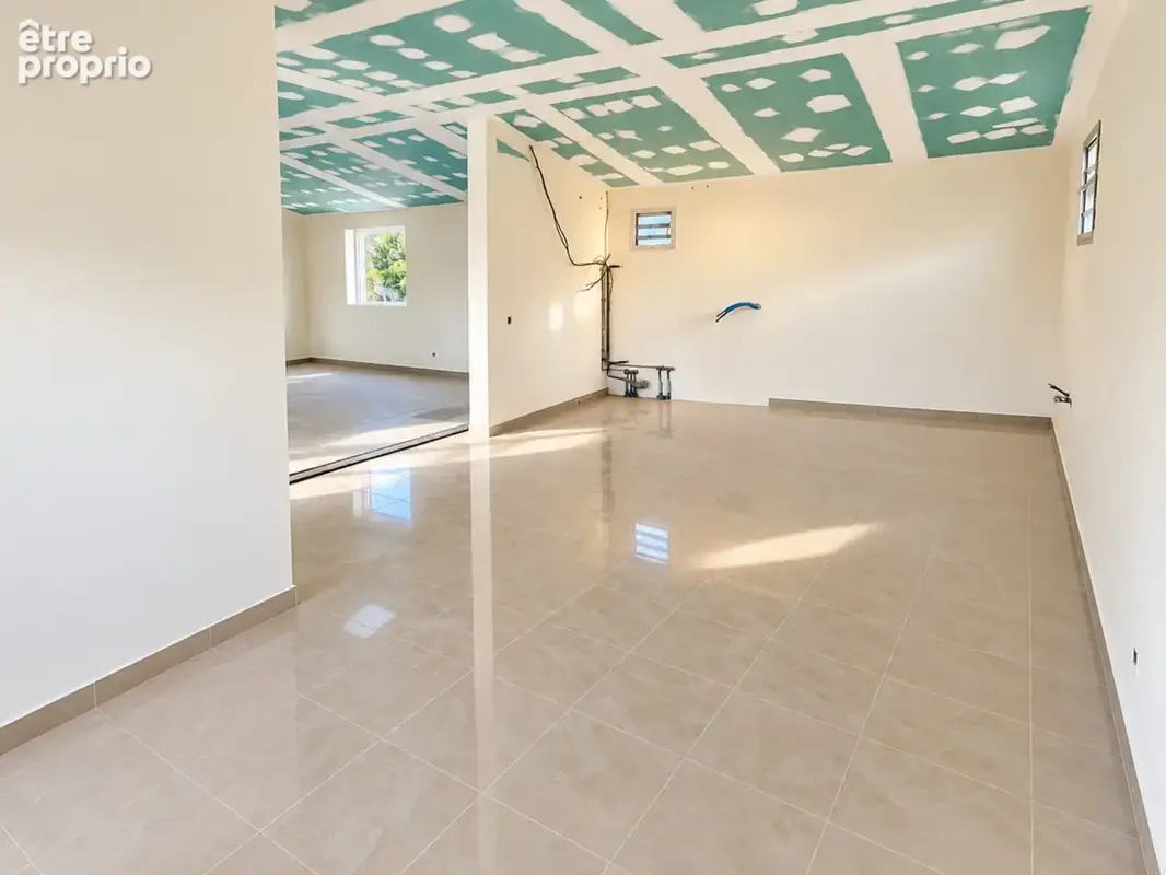 Maison 5 pièces 240 m² à vendre à Saint-Andre (97440) - photo 9