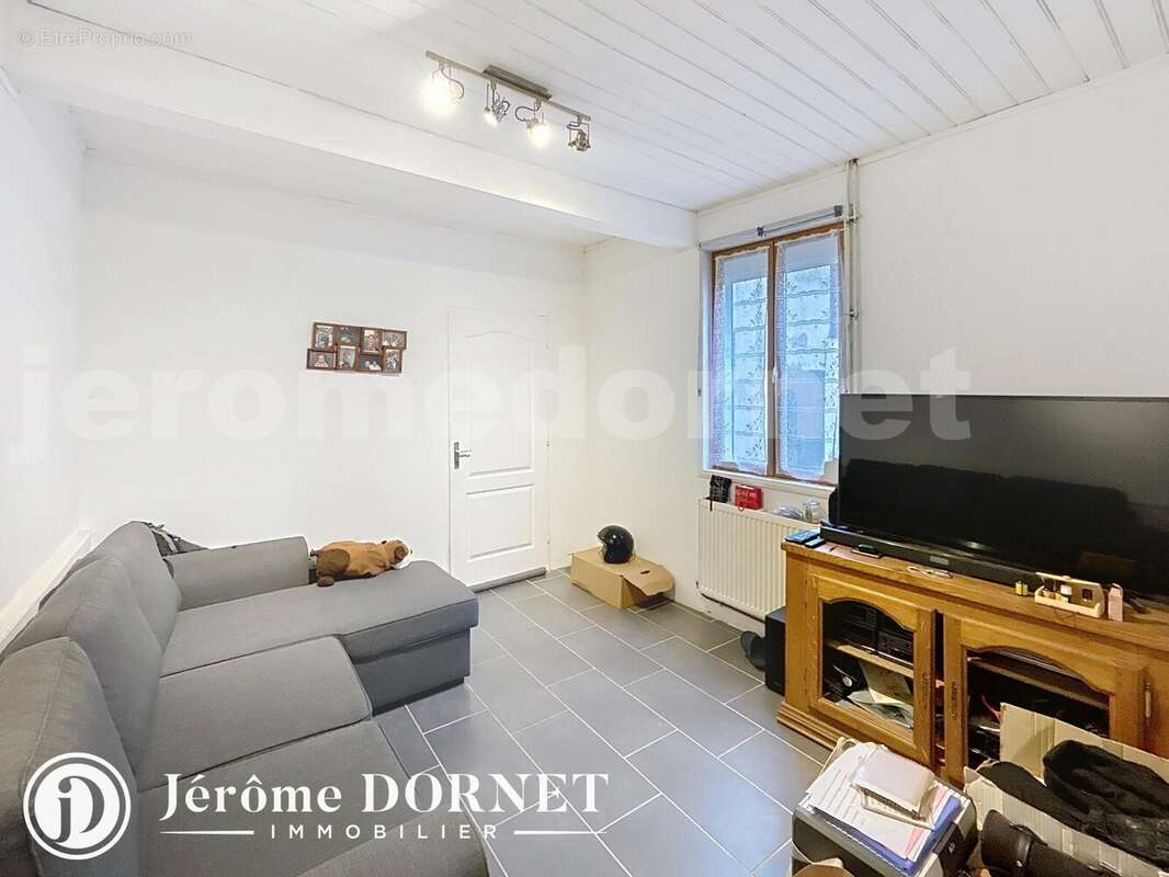 per_00004 - Maison à BACOUEL