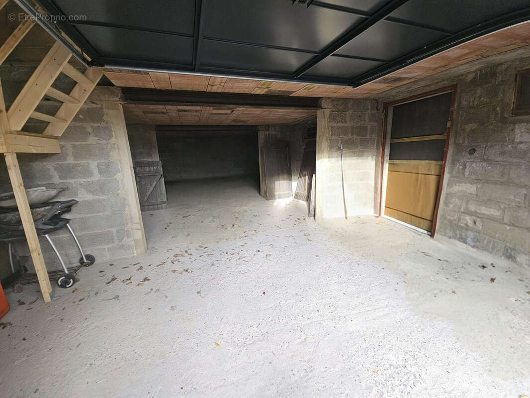 Commerce à LONGUEVILLE