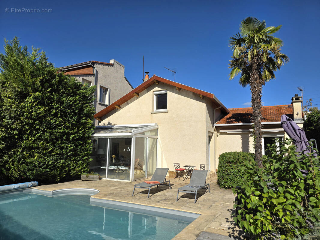 Maison à CLERMONT-FERRAND