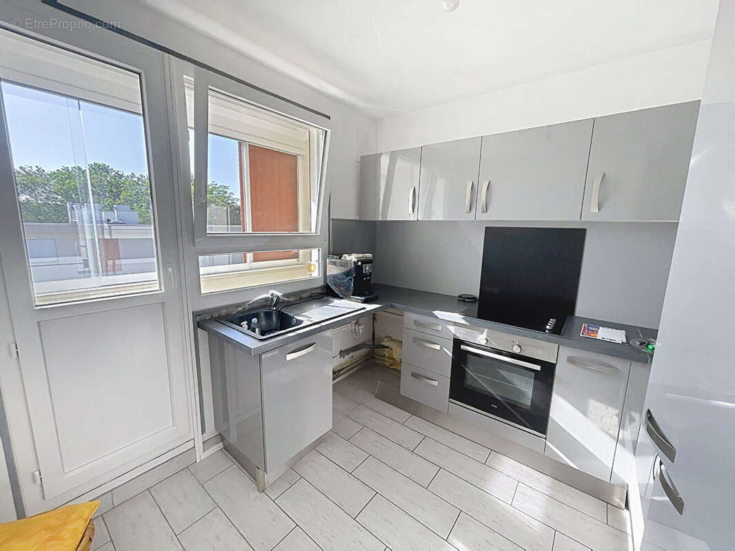 Appartement à SAINT-MICHEL-SUR-ORGE