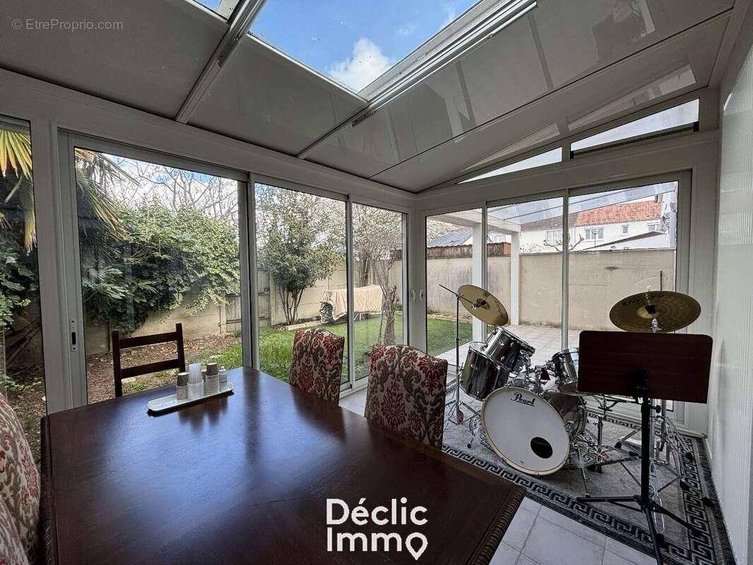 Maison familiale 4 chambres  Véranda, terrasse et garage  Secteur Tours Nord - photo 4