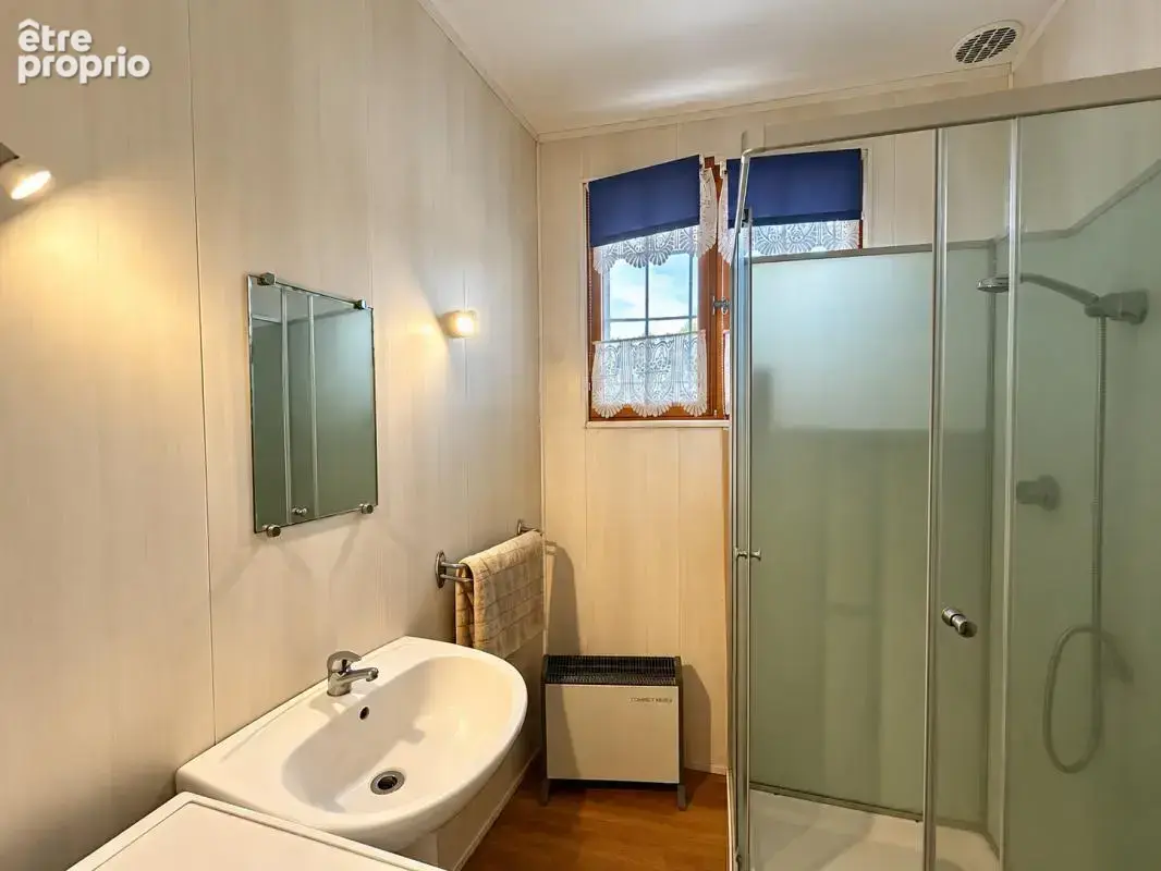 Maison de caractère de 190m2 avec terrain et beau potentiel - photo 8