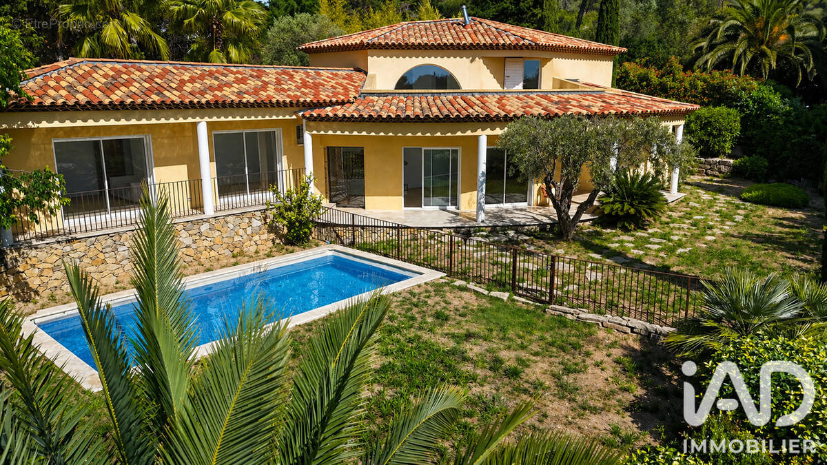 Photo 1 - Maison à BANDOL