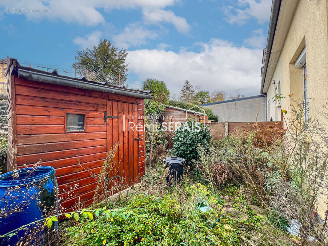 Maison à CONDE-SUR-NOIREAU