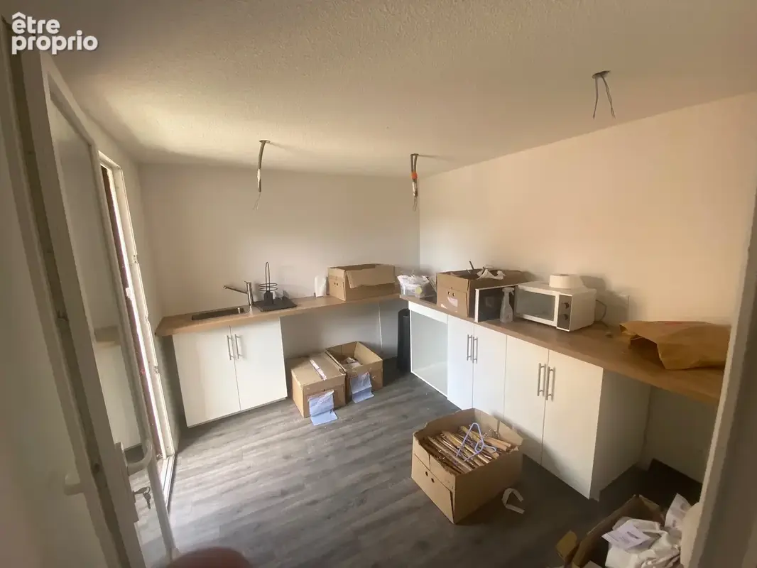 Appartement rénové avec grande terrasse   Firminy centre - photo 2