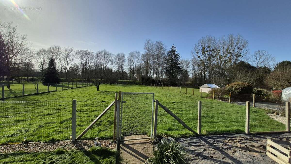 Maison à LA SUZE-SUR-SARTHE