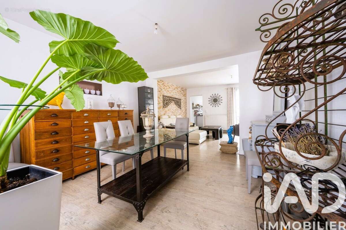 Photo 2 - Maison à REIMS