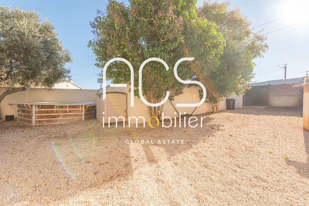 Maison à CHATEAUNEUF-LES-MARTIGUES