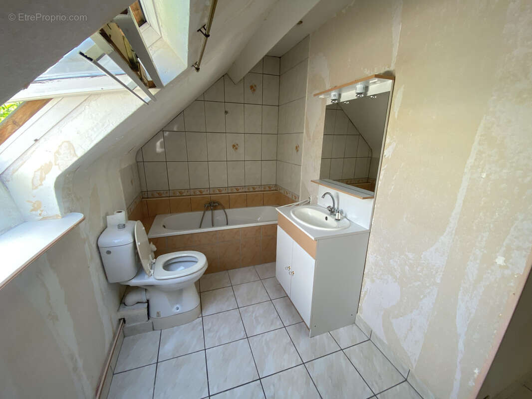 Maison à SAINT-BENIN-D&#039;AZY