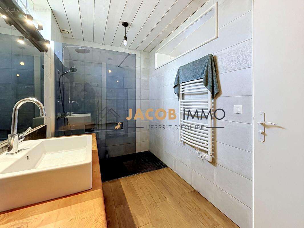 Maison-Appartement lumineuse avec rooftop, jardin et vue dégagée sur Saint-Renan - photo 7