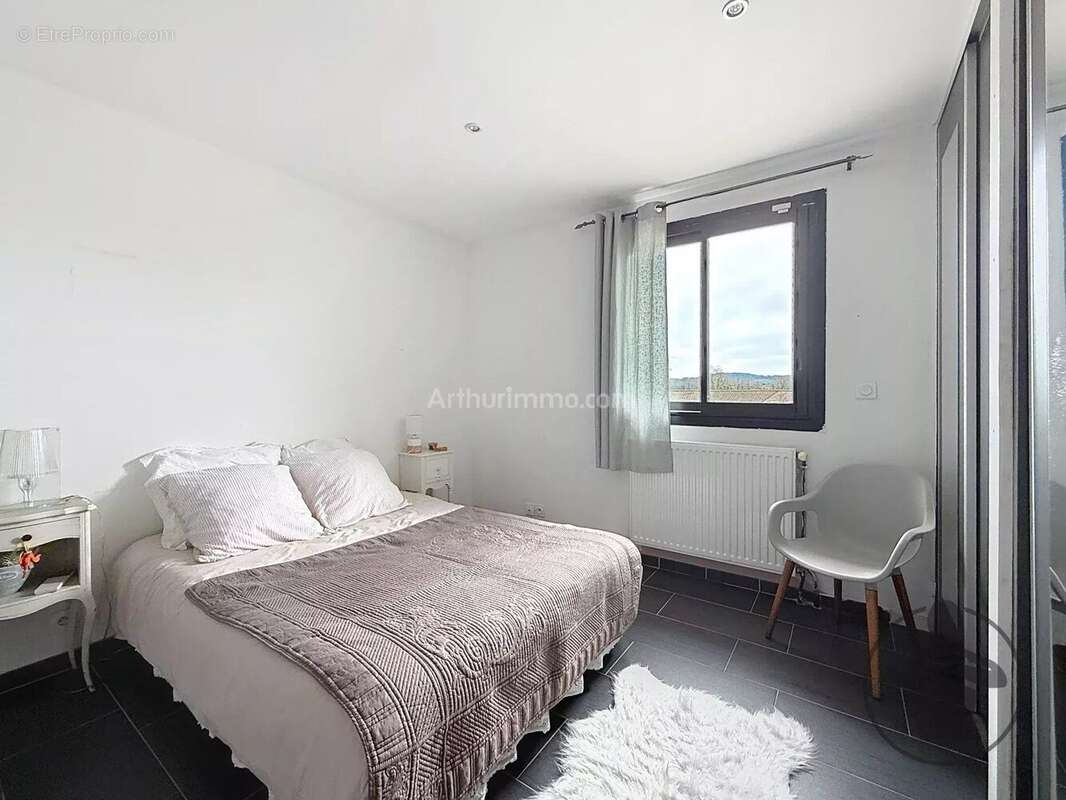 Maison à CAMPS-SUR-L'ISLE