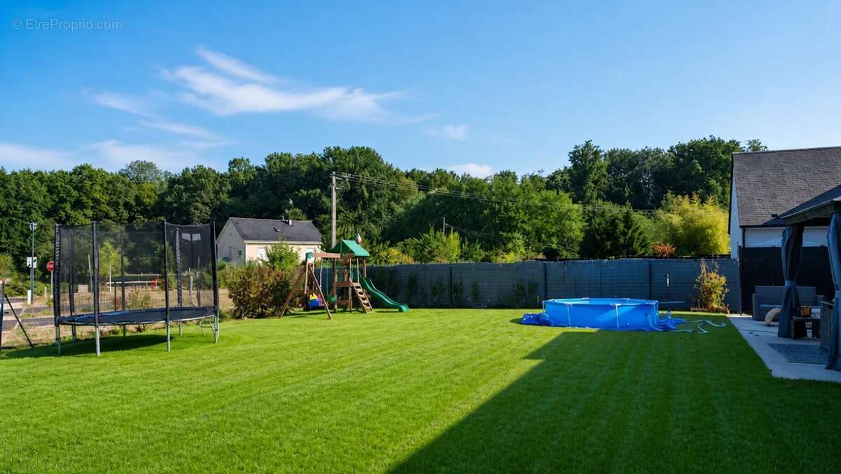 Maison de 4 pièces de 92 m² à Thilouze - photo 9