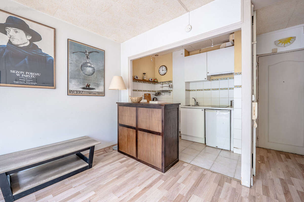 Appartement à PARIS-17E