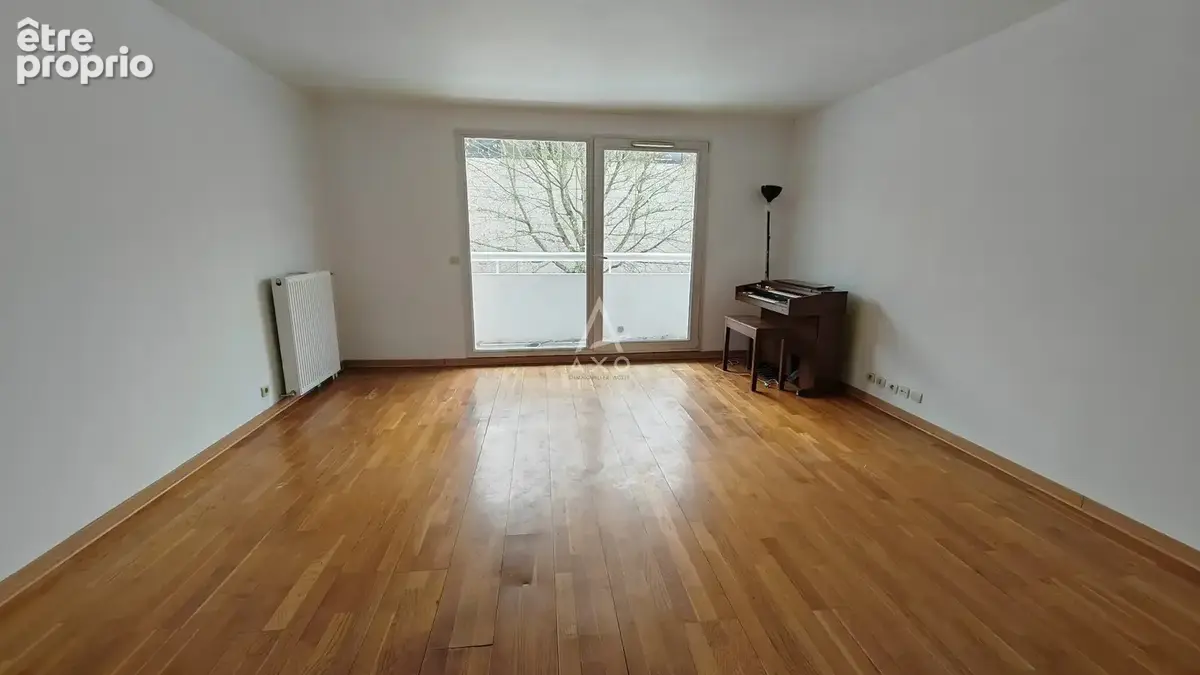 Appartement F5 au 1er étage 4 chambres 2 parkings - photo 3